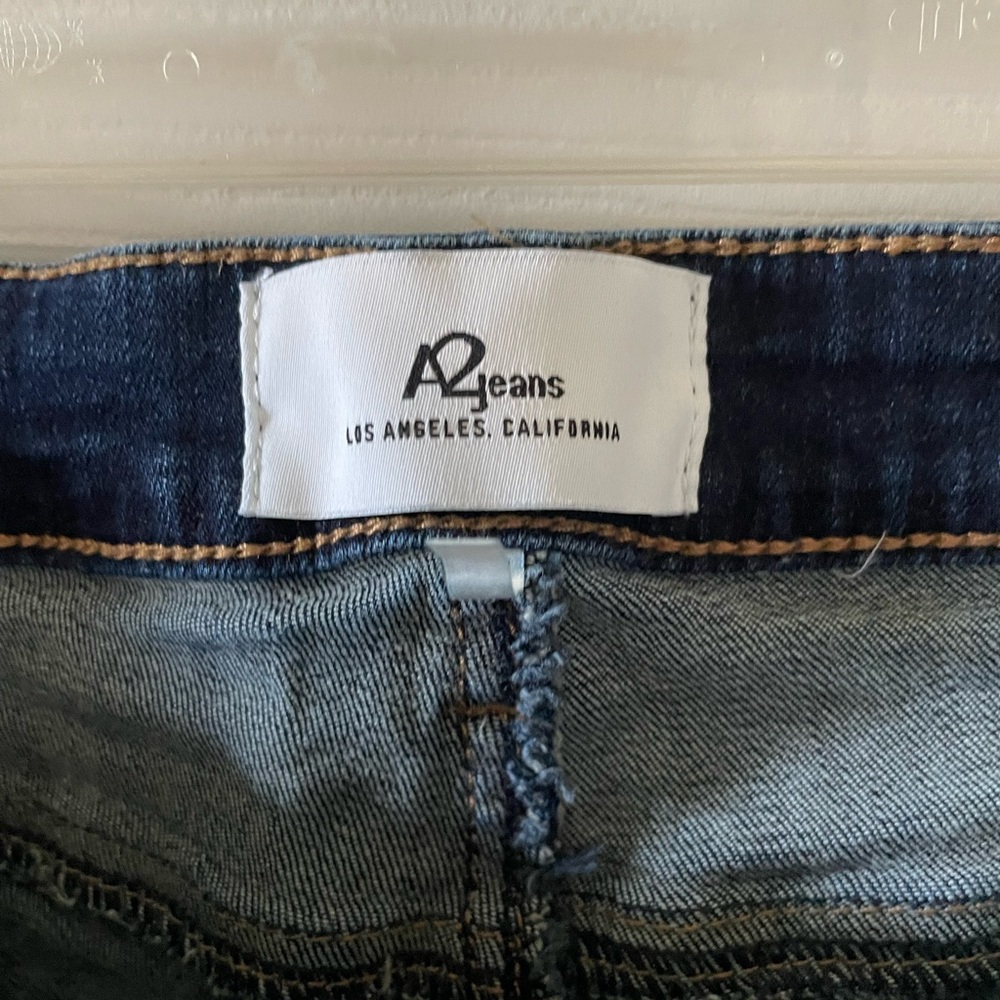 A2 Jeans - Picture 4 of 7